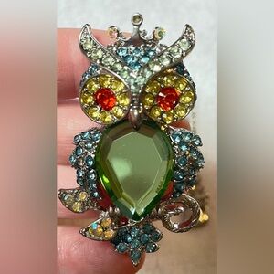 Betsy Johnson‎ Elegant Owl Brooch Necklace Rhinestones